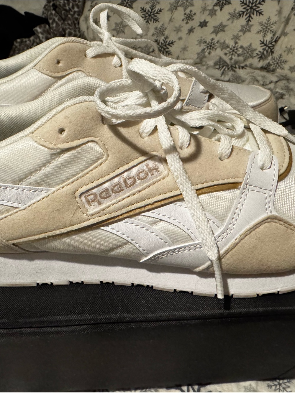 Reebok Ultra Flash White and Beige Retro Runner Sneakers Size 10 Womens